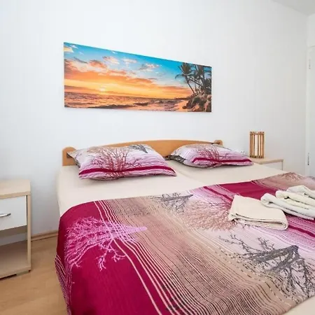 Gavro Apartmán Vir