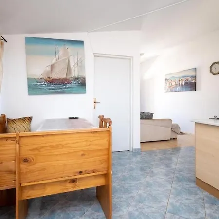 Apartment Gavro